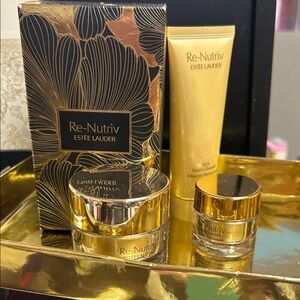 Estee Lauder Re-Nutriv Gold Skincare Collection